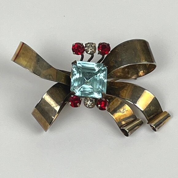 Vintage 1940s Gold Over Sterling Aqua Blue Stone Ribbon Bow Brooch - Picture 1 of 9